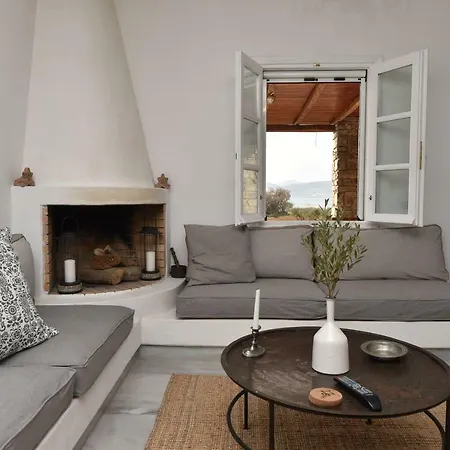 Villa Family's Getaway Kampos Village In