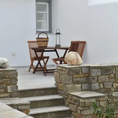 Villa Family's Getaway Kampos Village In